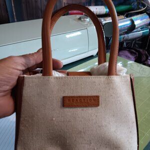 REACTION KENNETH COLE  SMALL HAND PURSE TAN BROWN NWT